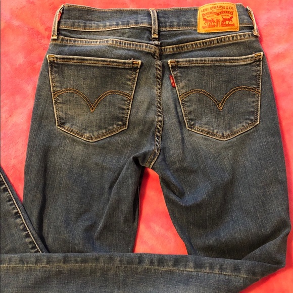 levi jeans - Picture 3 of 3